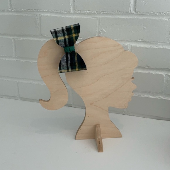 Set Of Classic Plaid Dennis School Uniform Hair Bows - Picture 4 of 7